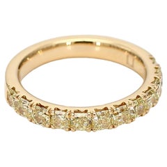 Natural Yellow Radiant Diamond 1.39 Carat TW Yellow Gold Wedding Band