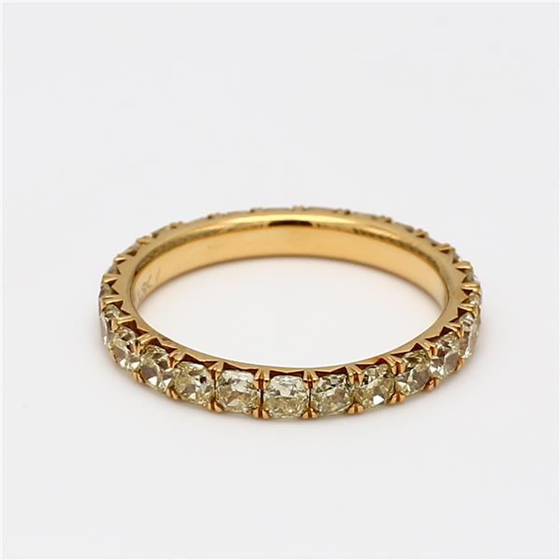 Natural Yellow Radiant Diamond 1.91 Carat TW Yellow Gold Eternity Band In New Condition For Sale In New York, NY