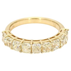 Natural Yellow Radiant Diamond 2.90 Carat TW Yellow Gold Wedding Band