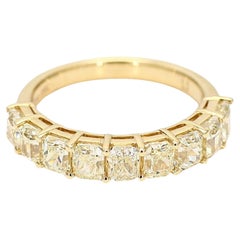 Natural Yellow Radiant Diamond 2.90 Carat TW Yellow Gold Wedding Band