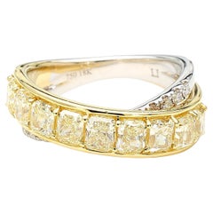 Fascia da cocktail in oro giallo naturale con diamante radiante da 2.96 carati TW