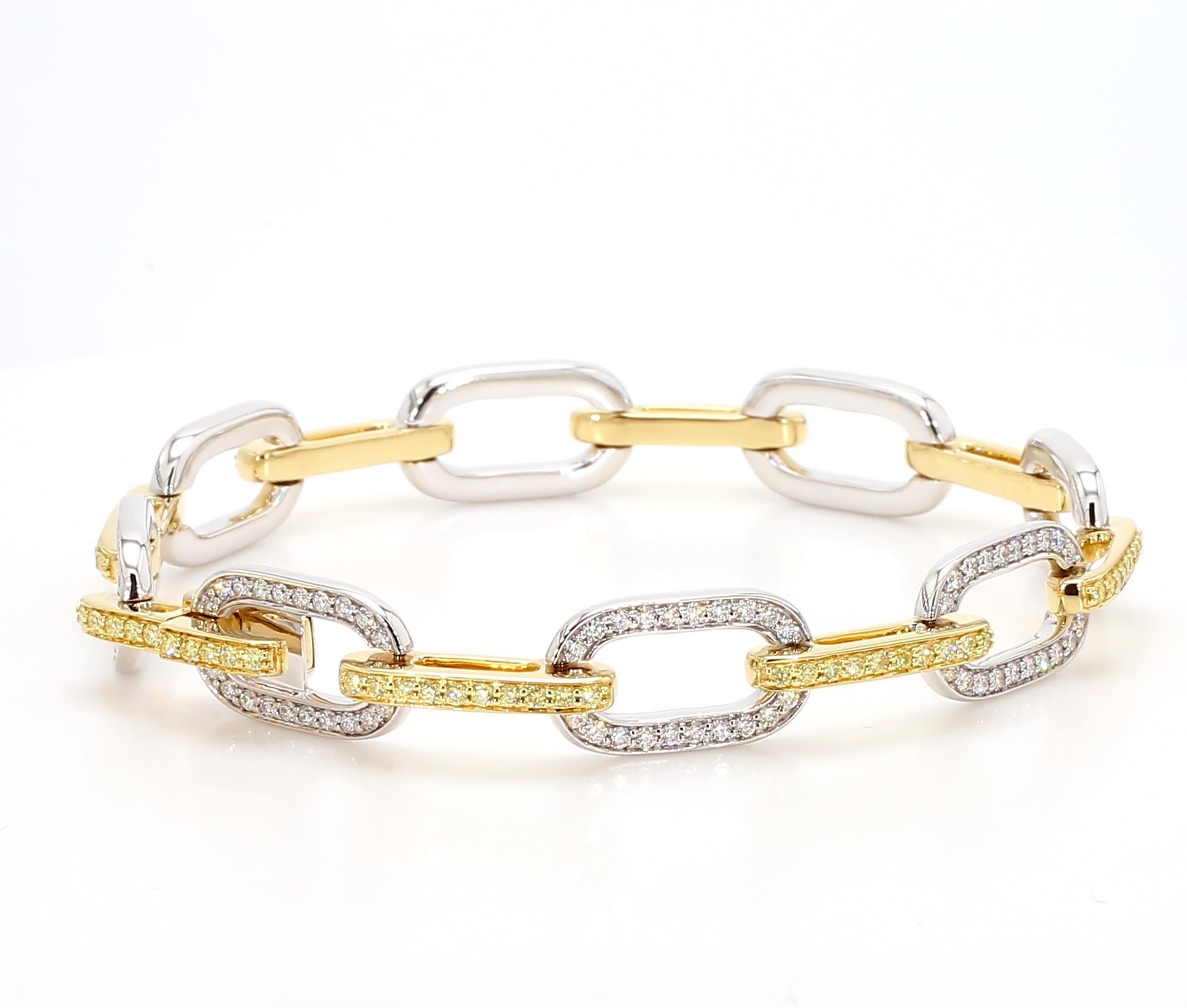 Contemporain Bracelet à maillons en or jaune naturel, diamants ronds et blancs de 2.10 carats poids total en vente