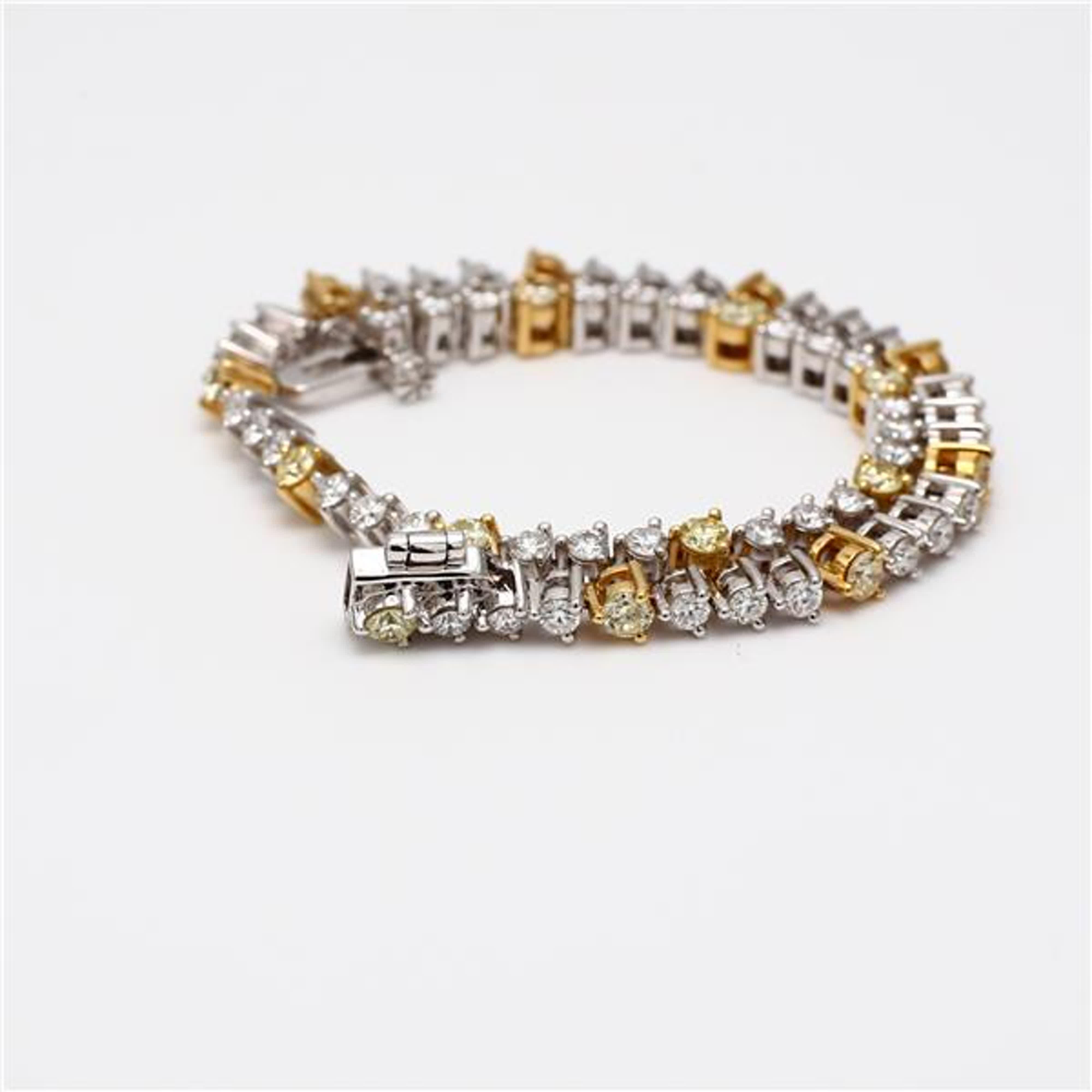 Natural Yellow Round and White Diamond 2.36 Carat TW Gold Bracelet In New Condition In New York, NY