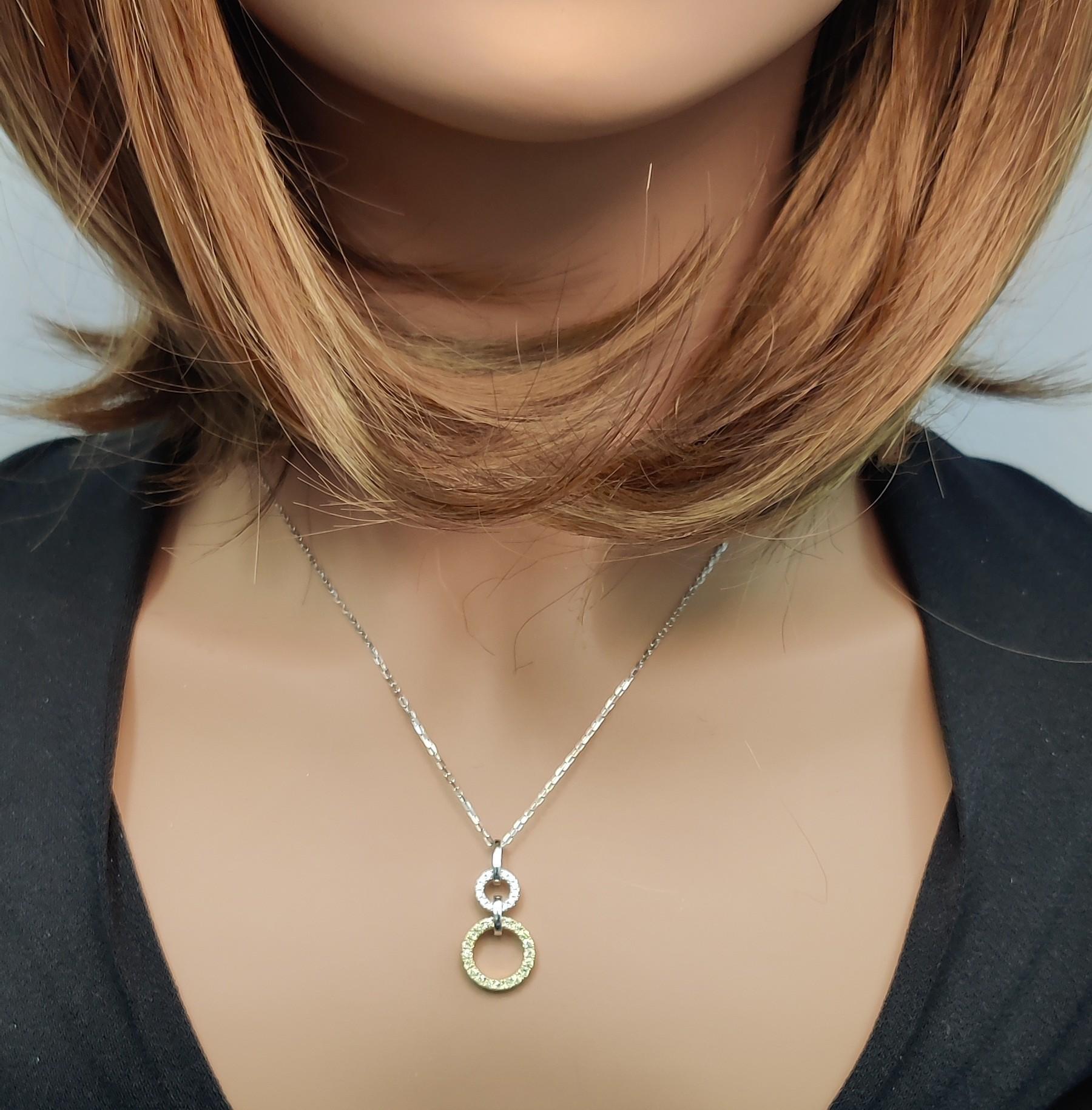 Pendentif en or avec diamant rond jaune naturel et diamant blanc de 33 carat TW Neuf - En vente à New York, NY