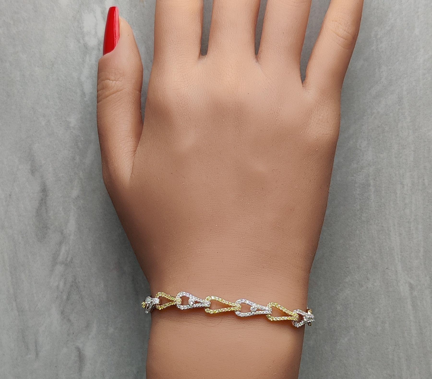 Bracelet à maillons en or jaune naturel, diamants ronds et blancs de 3,33 carats poids total Neuf - En vente à New York, NY