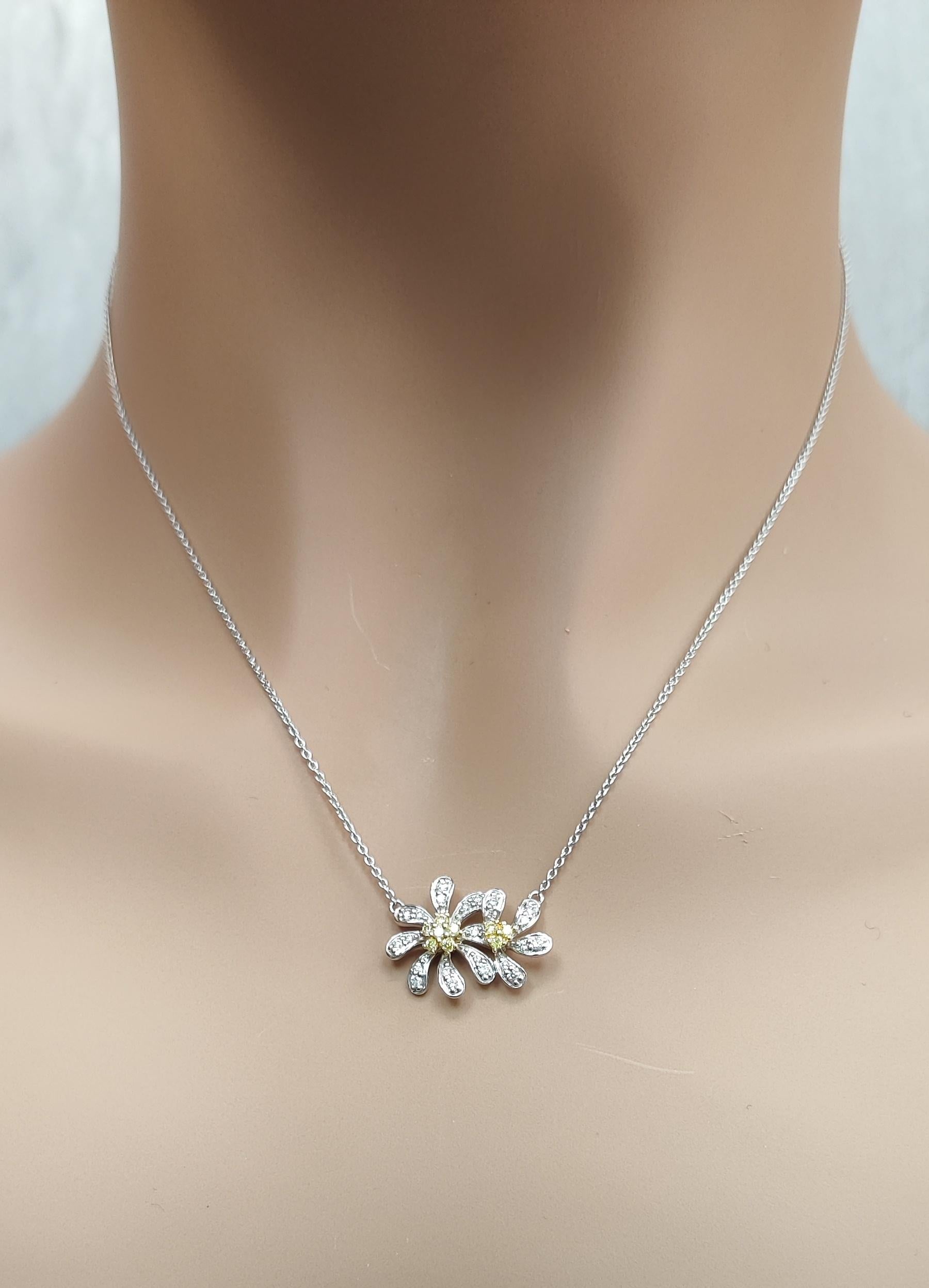 Natural Yellow Round and White Diamond .35 Carat TW Gold Drop Pendant For Sale 2