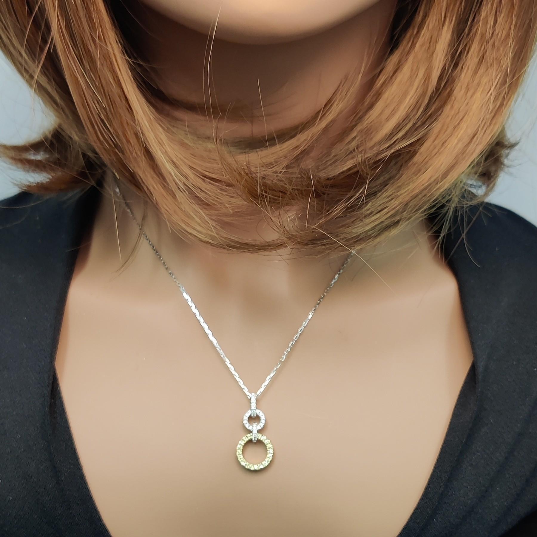 Pendentif en or avec diamant rond jaune naturel et diamant blanc de 40 carat TW Neuf - En vente à New York, NY