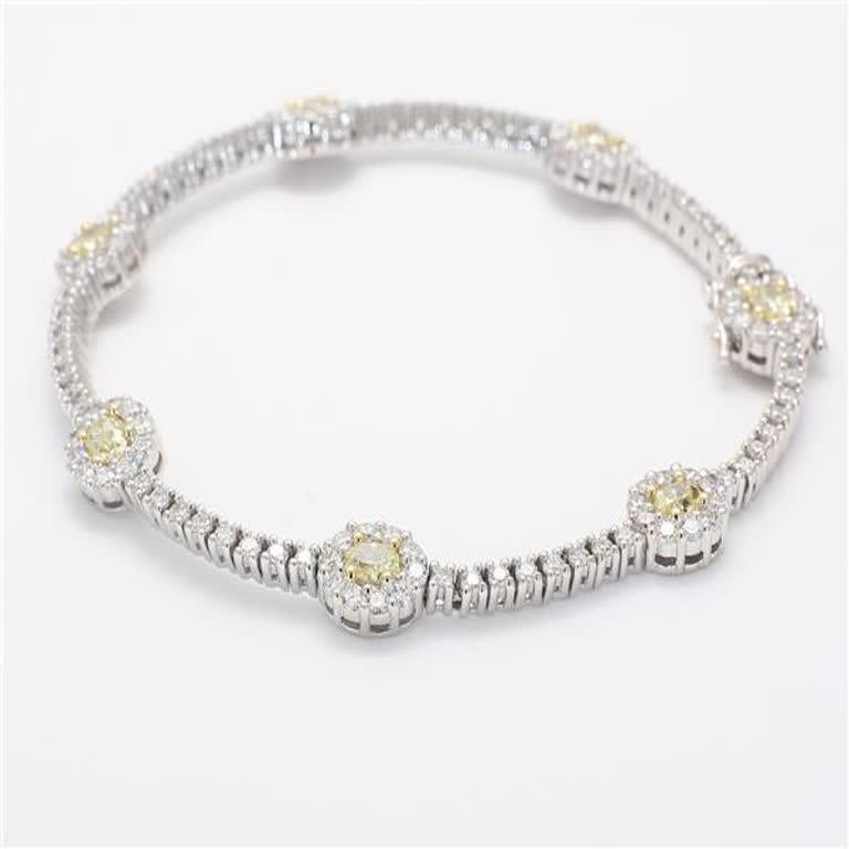 Contemporary Natural Yellow Oval and White Diamond 4.62 Carat TW Gold Bracelet For Sale