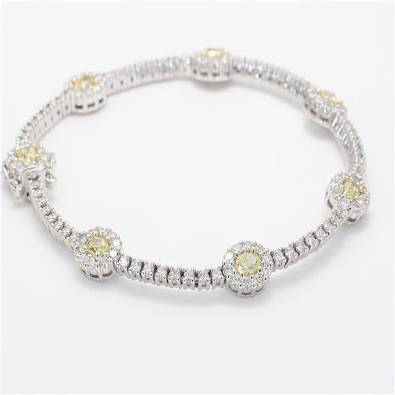 Natural Yellow Oval and White Diamond 4.62 Carat TW Gold Bracelet In New Condition For Sale In New York, NY