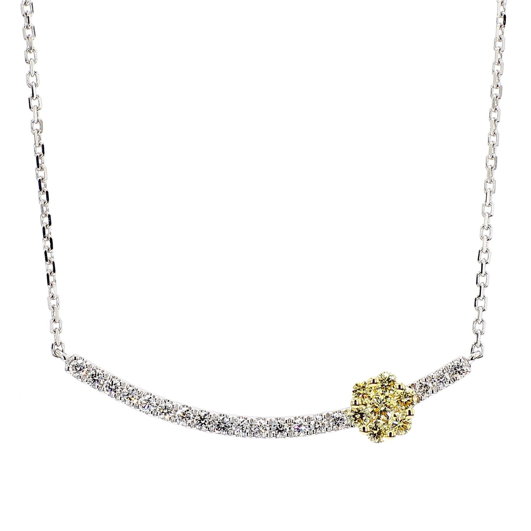 Contemporaneo Collana in oro giallo naturale con diamanti bianchi e tondi da 50 carati TW in vendita