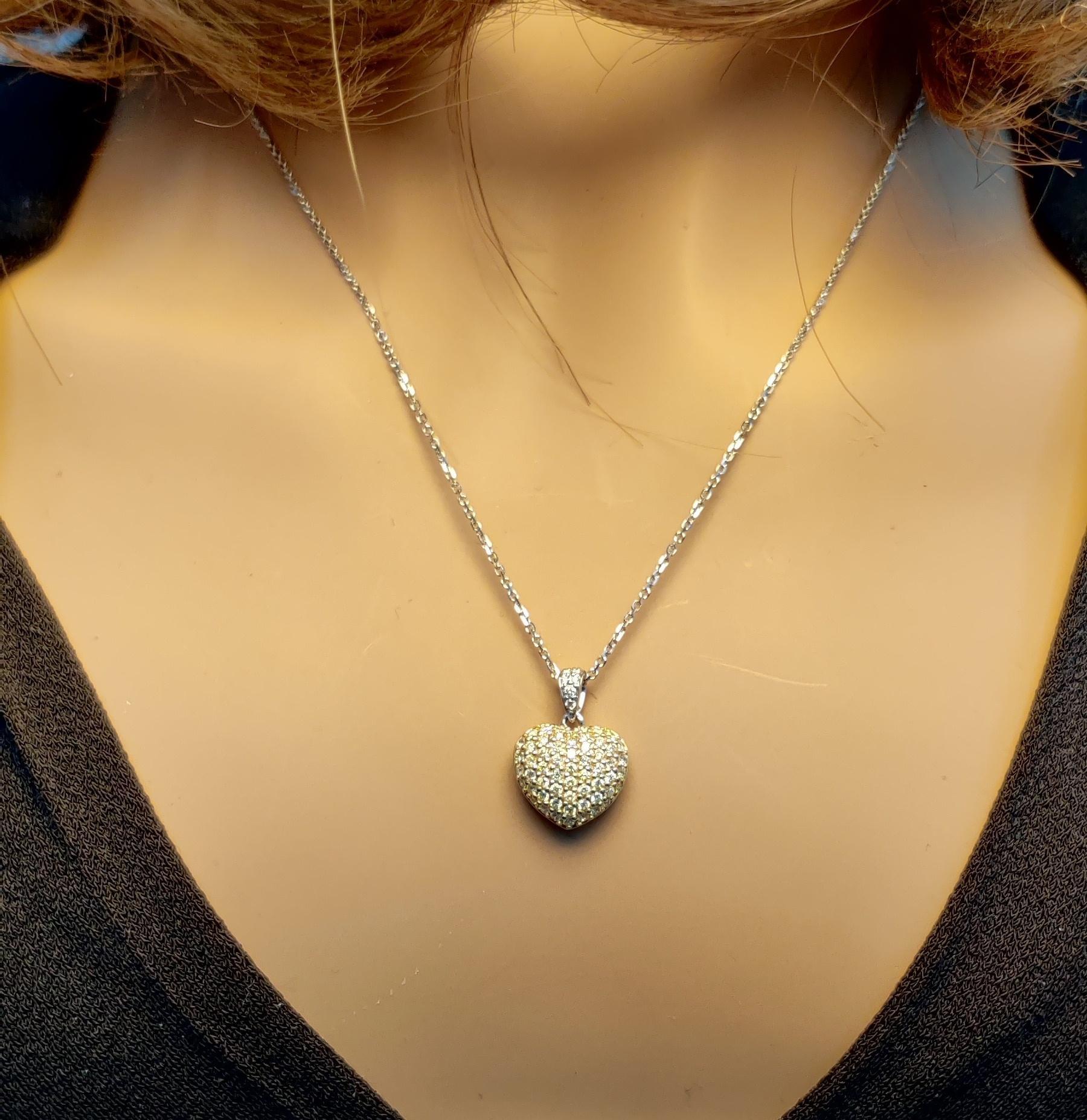 Pendentif en or avec diamant rond jaune naturel et diamant blanc de 54 carat TW Neuf - En vente à New York, NY