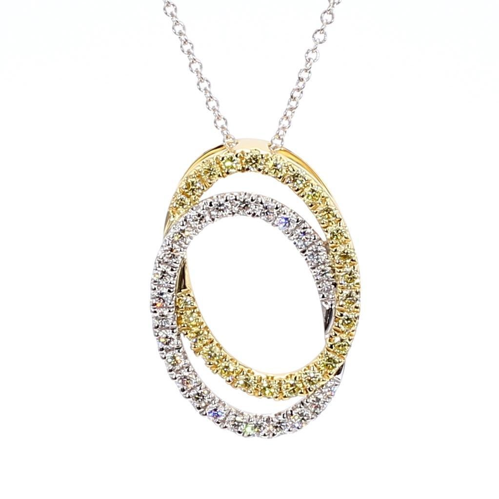 Contemporain Pendentif en or avec diamant rond jaune naturel et diamant blanc de 63 carat TW en vente