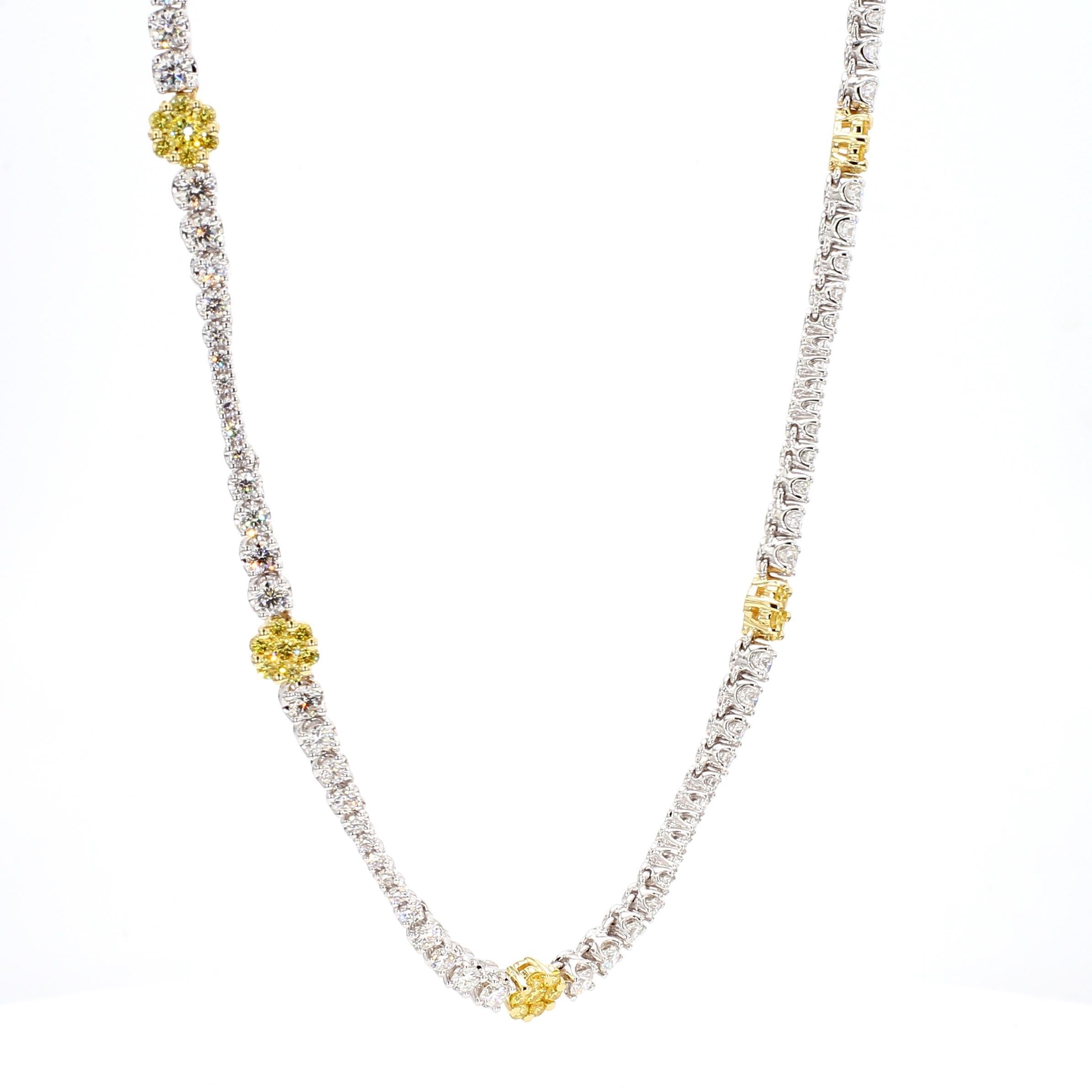Taille ronde Collier goutte en or jaune naturel et blanc 7,93 carats poids total en vente