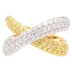 Anillo de cóctel de oro amarillo natural redondo y diamante blanco de 0,99 quilates TW