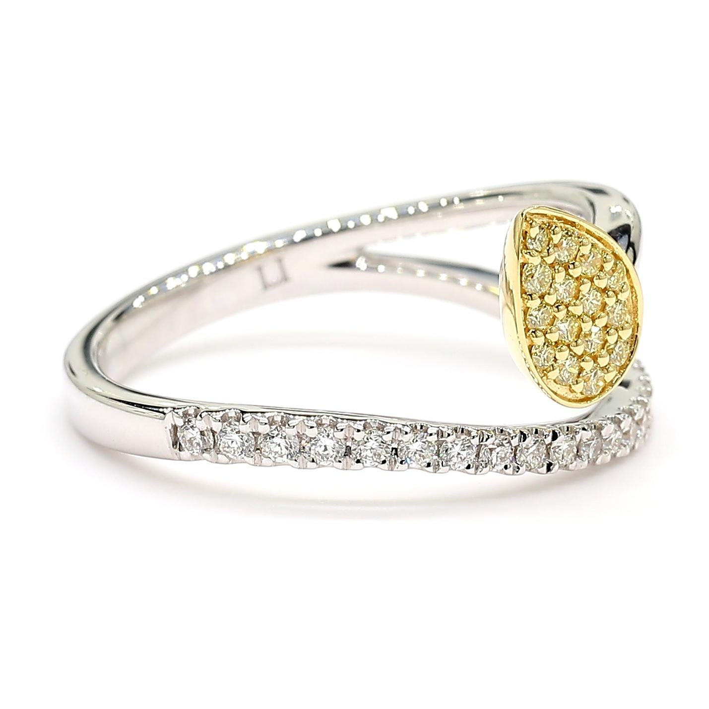 Round Cut Natural Yellow Round Diamond 0.28 Carat TW Gold Cocktail Ring For Sale