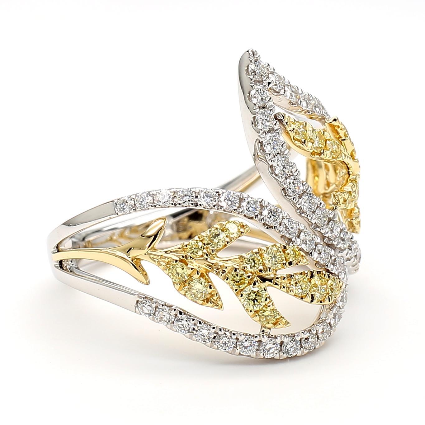 Round Cut Natural Yellow Round Diamond 0.90 Carat TW Gold Cocktail Ring For Sale