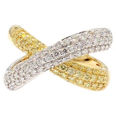 Anillo de cóctel de oro con diamante redondo amarillo natural de 0.99 quilates TW