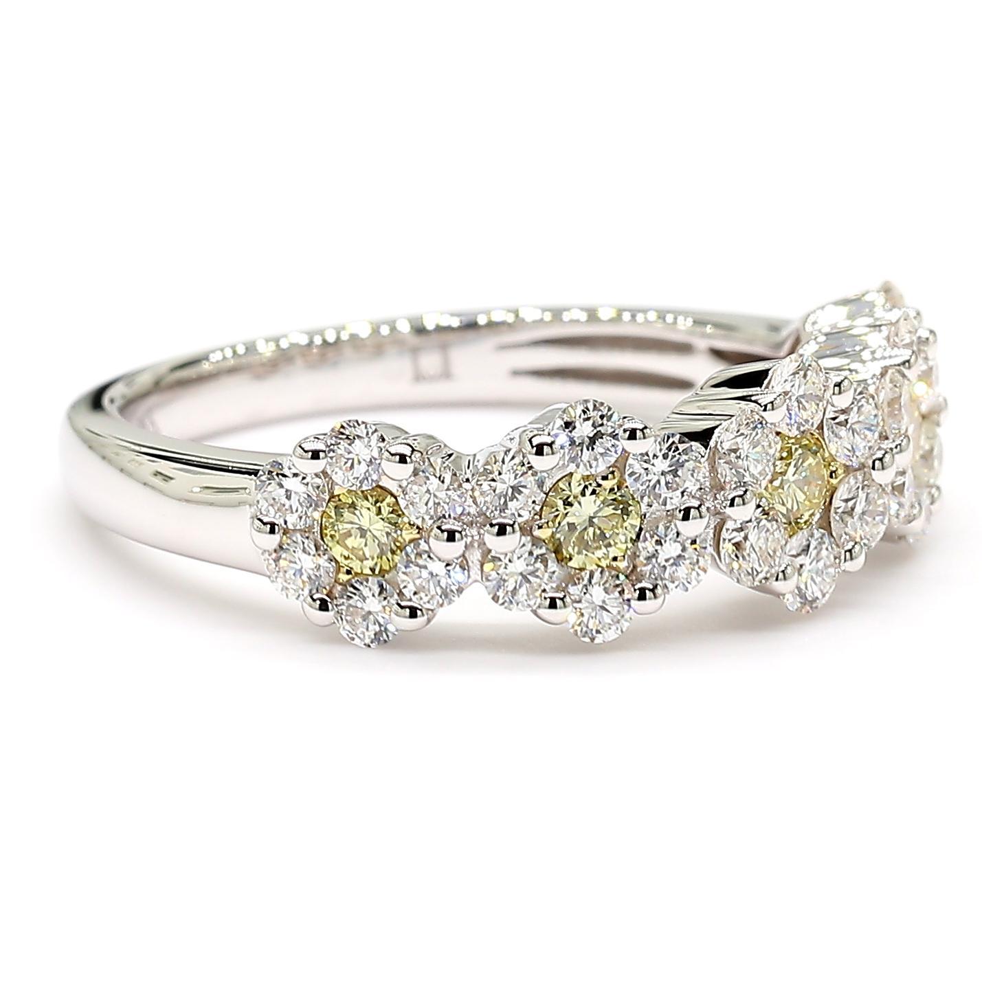 Taille ronde Bague cocktail en or jaune naturel avec diamants ronds de 1.03 carat poids total en vente