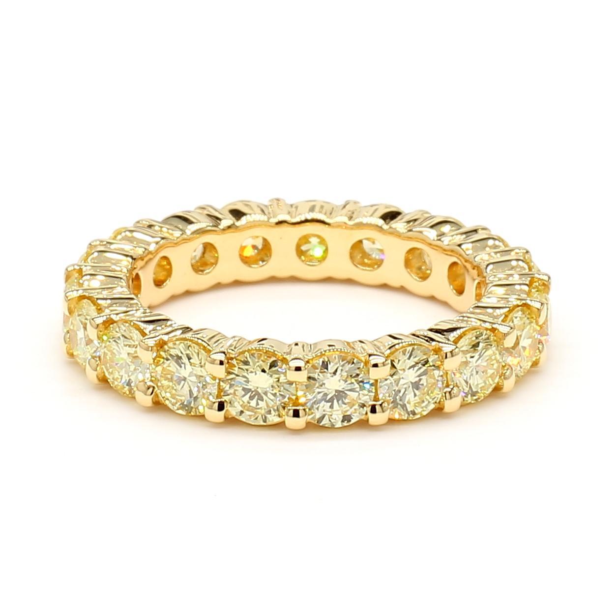 Round Cut Natural Yellow Round Diamond 2.55 Carat TW Gold Eternity Band For Sale