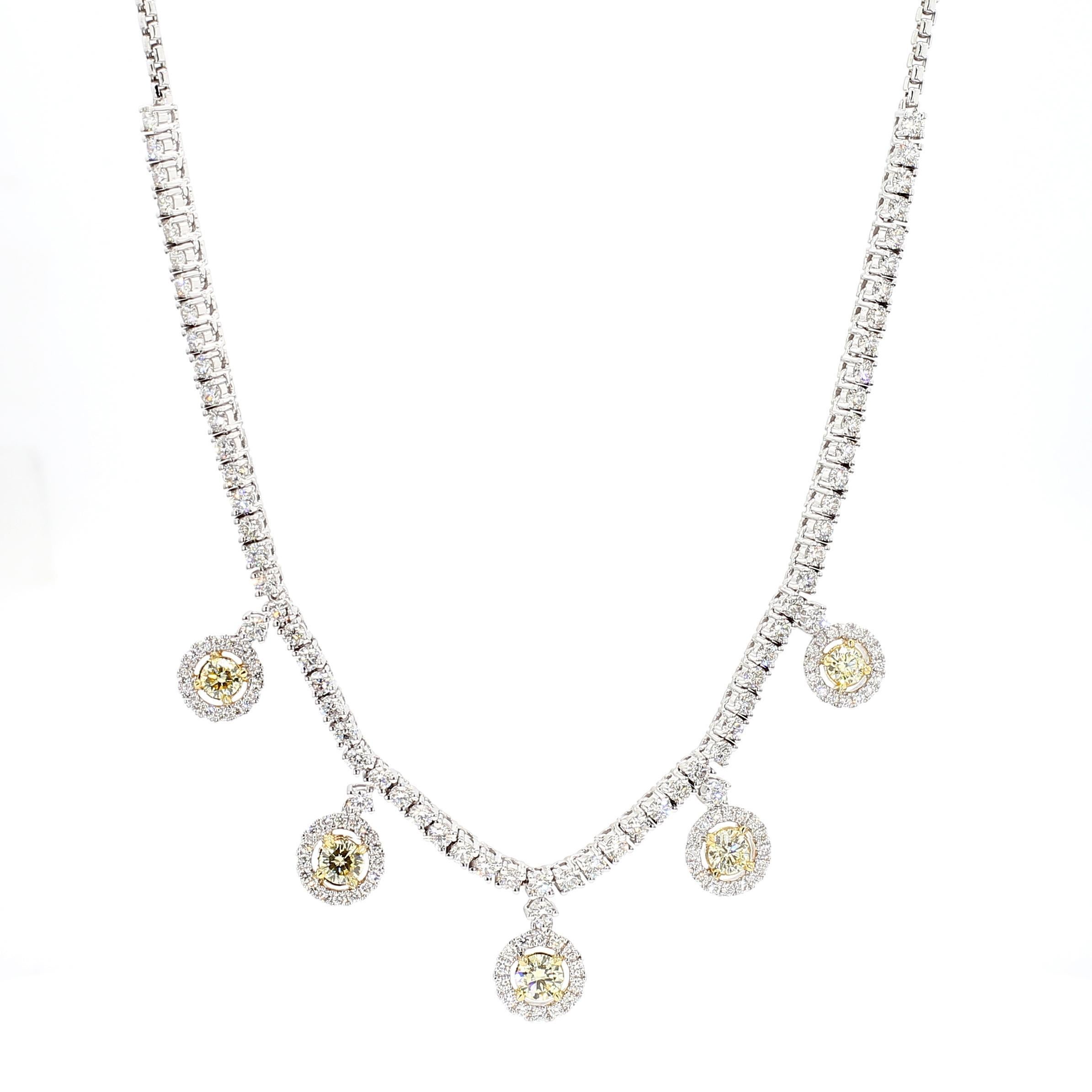 Collar de gota de oro con diamante redondo amarillo natural de 3.76 quilates TW Contemporáneo en venta