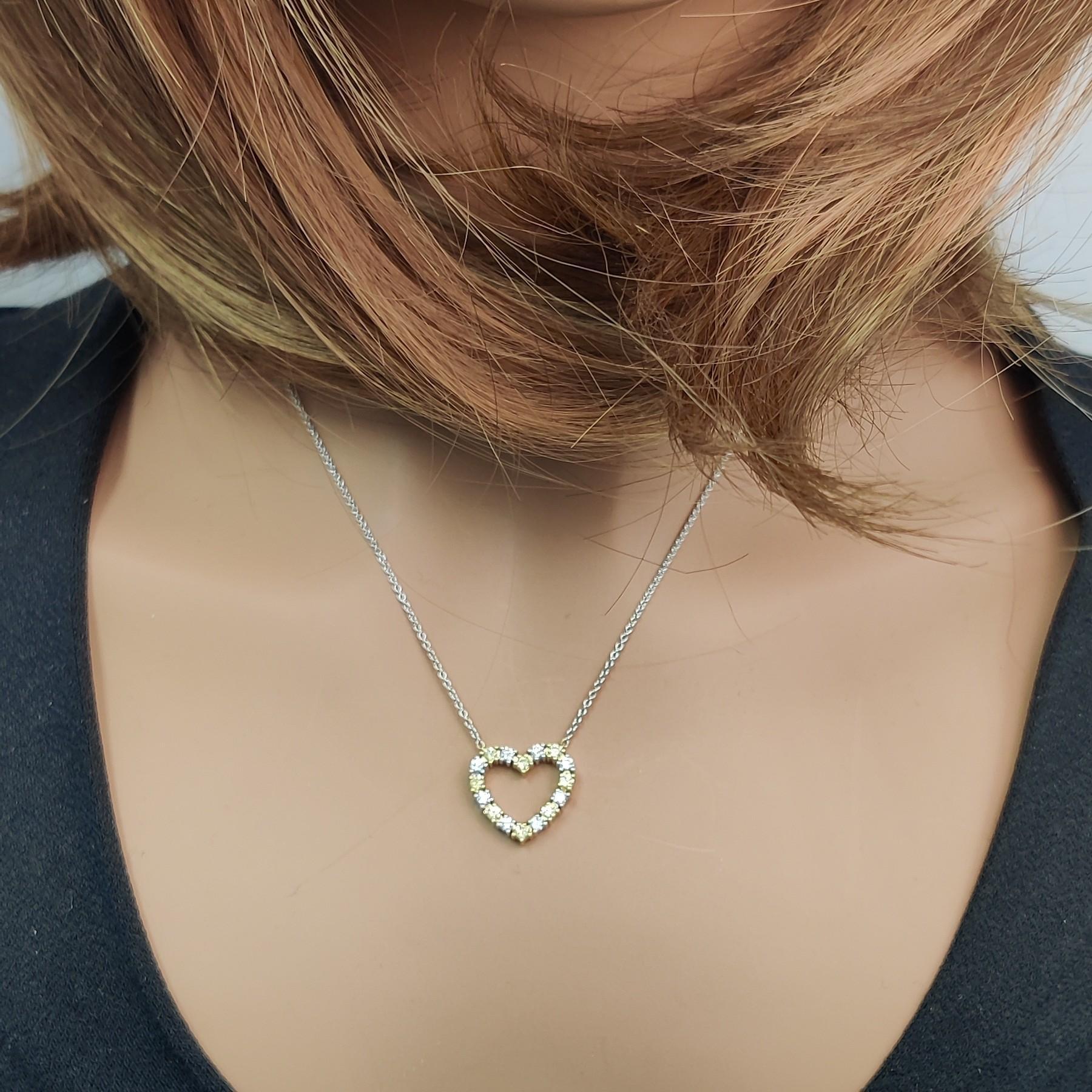 Collier en or avec cœur en diamant rond de couleur naturelle jaune de 63 carat TW Neuf - En vente à New York, NY