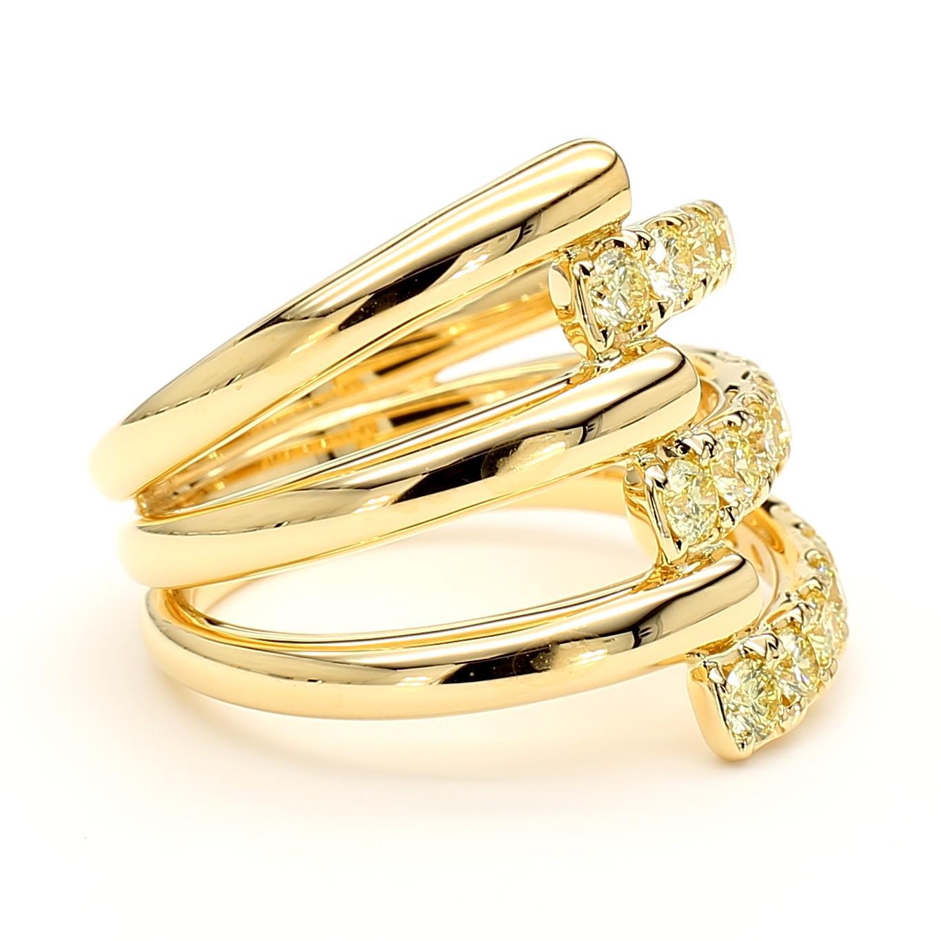 Anillo de cóctel de oro amarillo con diamante redondo amarillo natural de 93 quilates TW Corte redondo en venta
