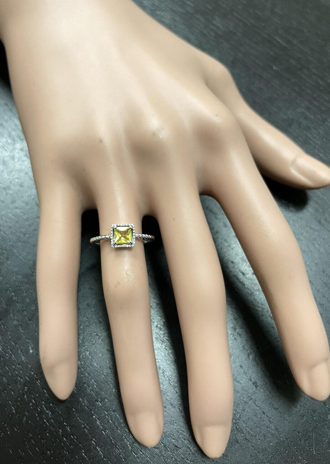 Natural Yellow Sapphire 14K Solid White Gold Ring In New Condition For Sale In Los Angeles, CA