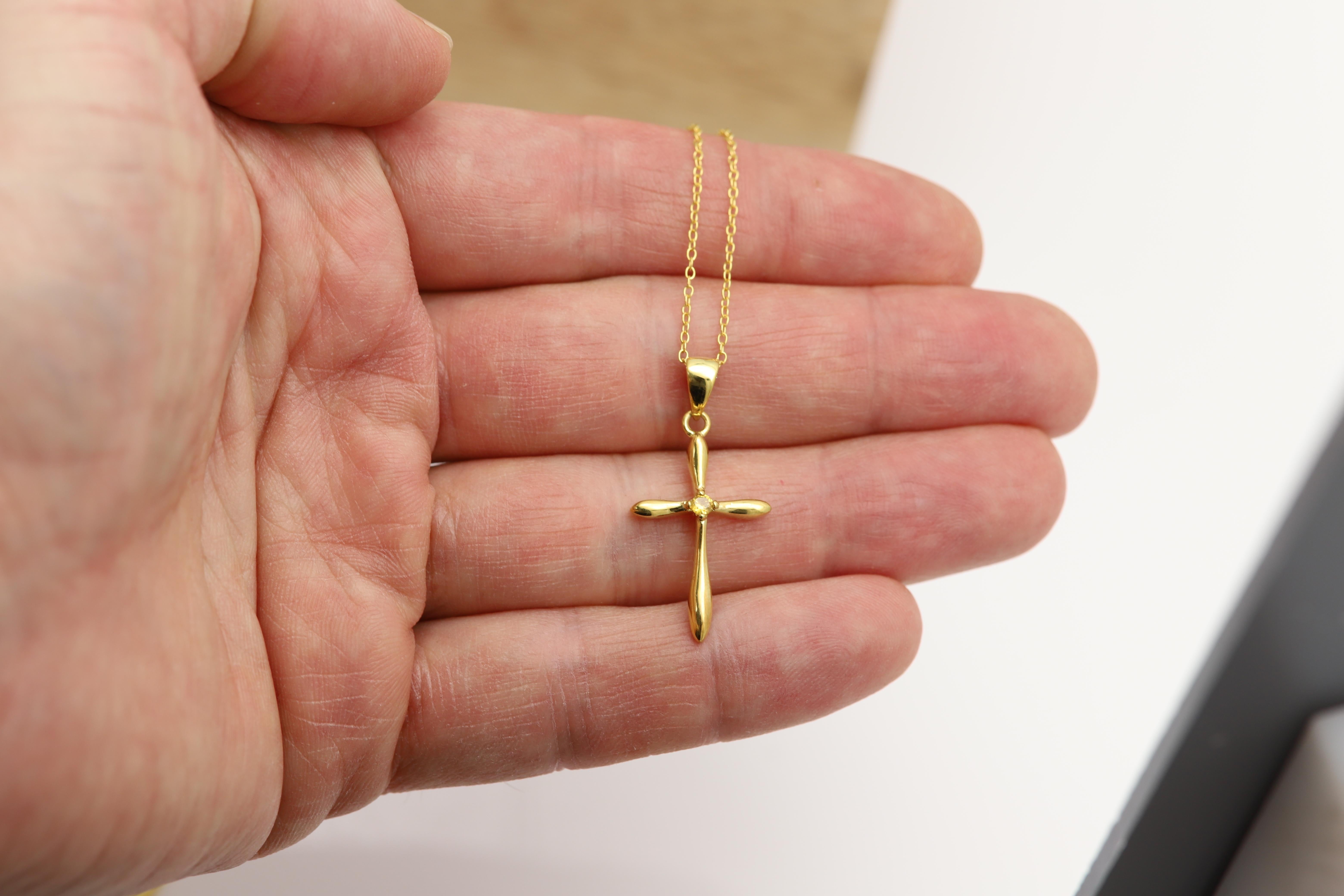 New Cute Cross Pendant
Sterling Silver 925 plated with Yellow Gold
approx weight 2.8 grams 
Chain: 18' inch
Size: approx 1' inch tall
Center stone: Natural Yellow Sapphire 2.0mm approx 0.04ct - 0.05ct
Nice Yellow Color
+ Gift Box