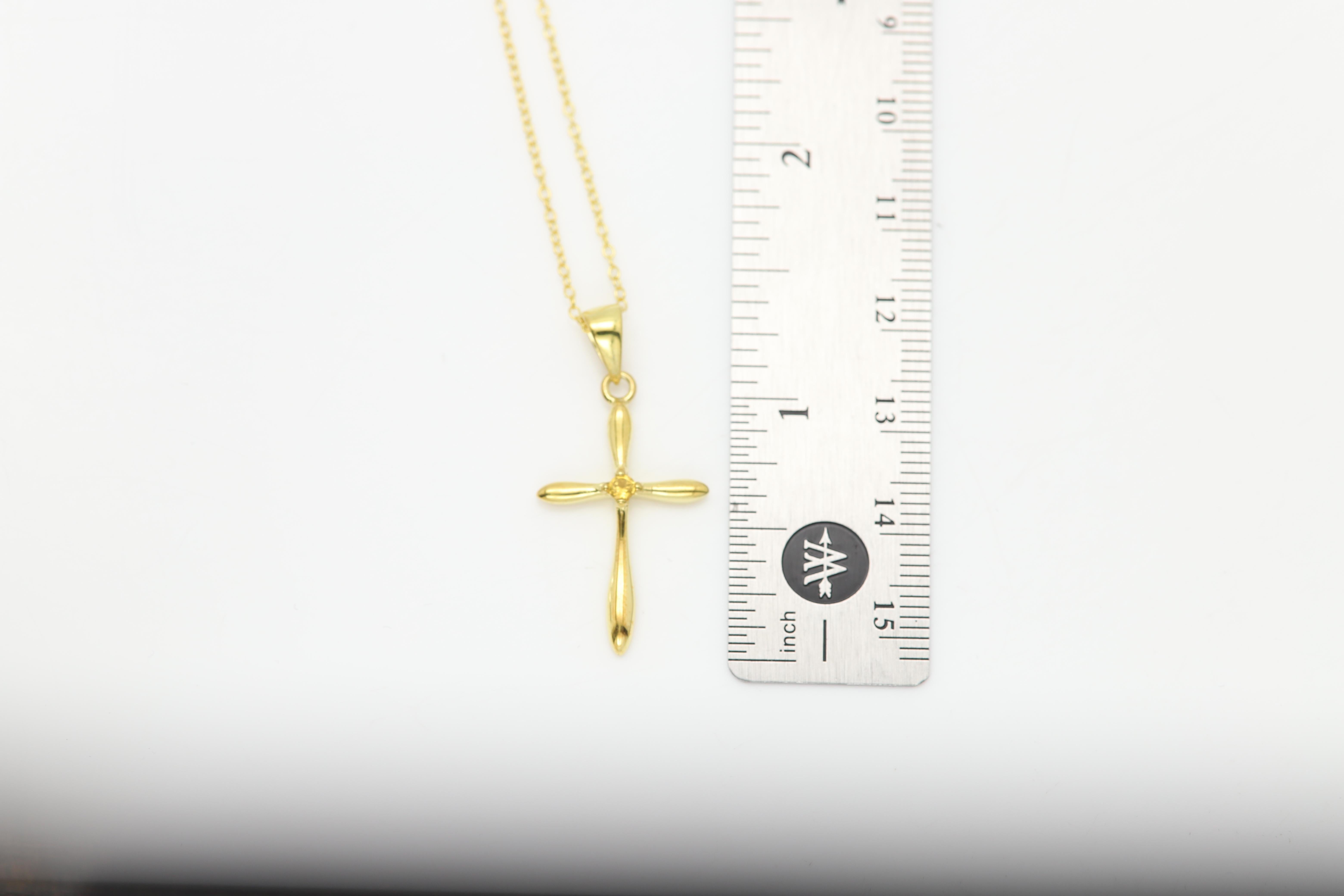 Natural Yellow Sapphire Cross Pendant Sterling Silver Cross In condizioni Nuovo in vendita a Brooklyn, NY