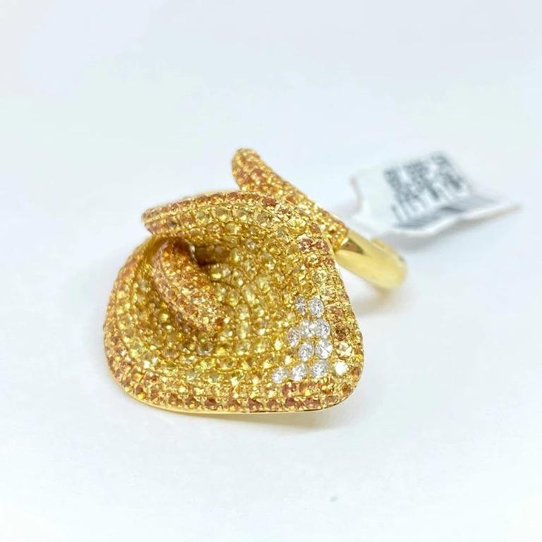 Brilliant Cut Natural Yellow Sapphire & Diamond Pave Calla Lily Flower Ring 18ky 4.17 Ctw For Sale