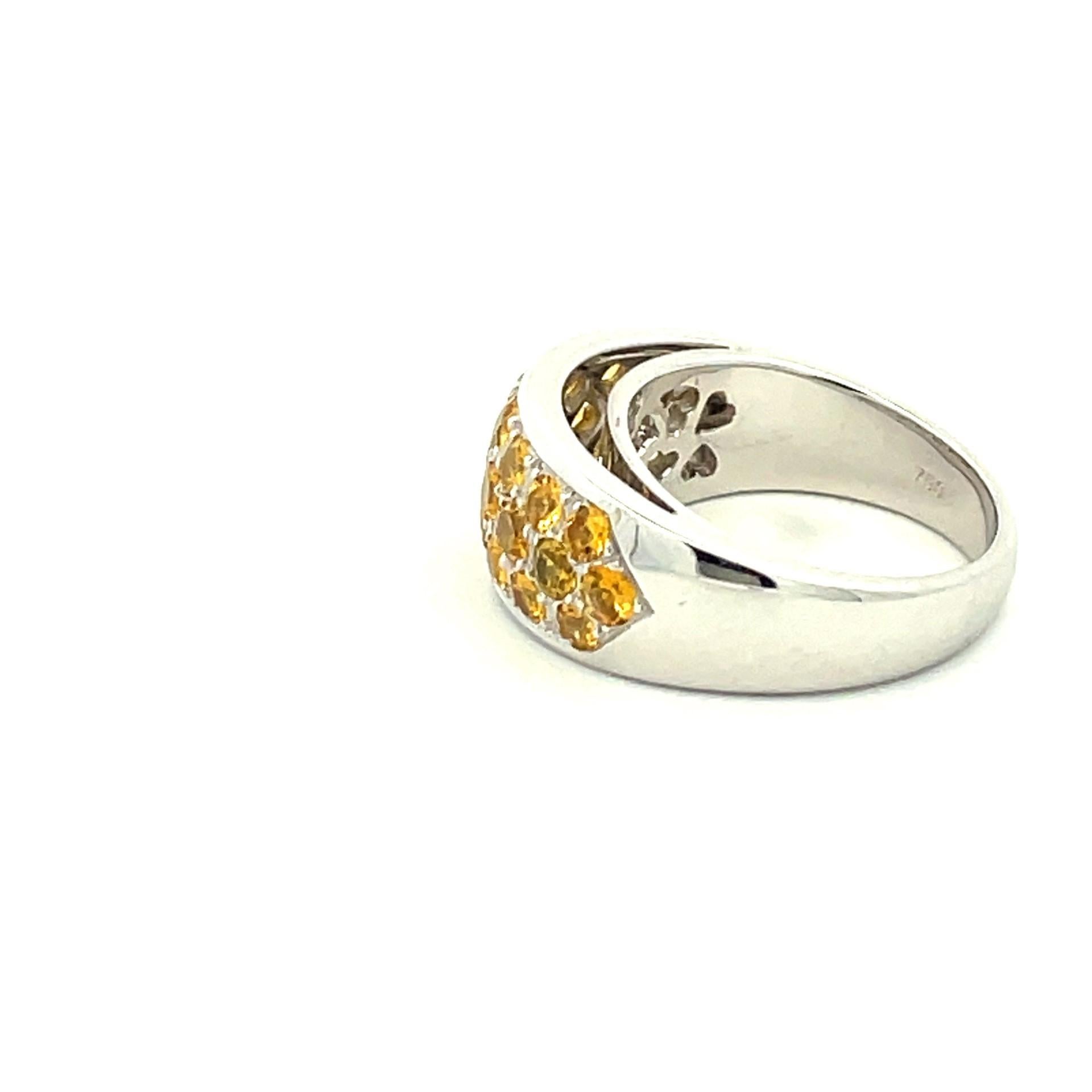 Natural Yellow Sapphire Large Flat dome Band in 18 Karat White Gold In New Condition For Sale In Westmount, CA