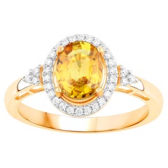 Bague en or jaune 14 carats sertie d'un saphir jaune naturel de 1,75 carat serti de diamants