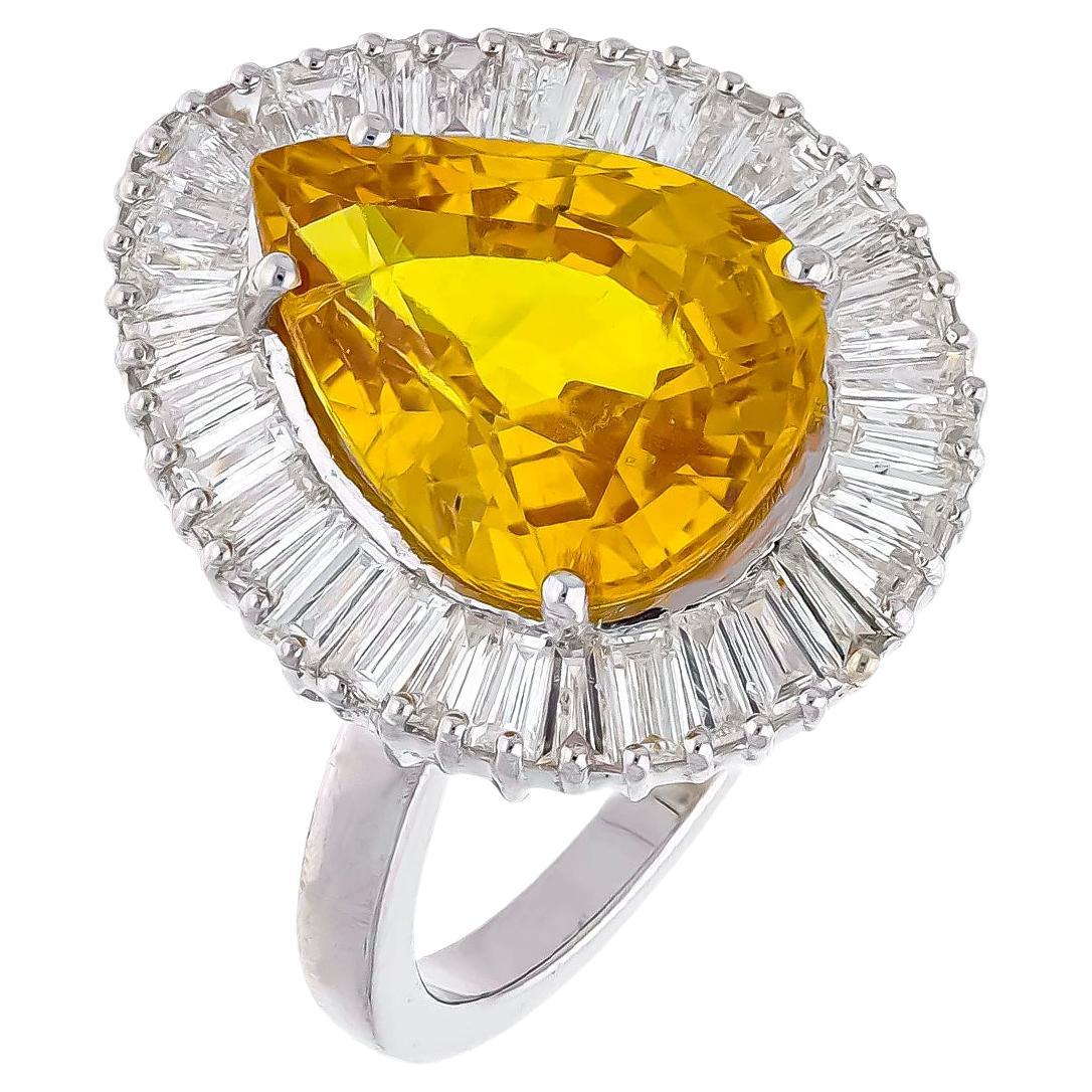 Saphir jaune naturel avec diamant de 1,30 carat et saphir jaune de 6,63 carats en 18 carats   