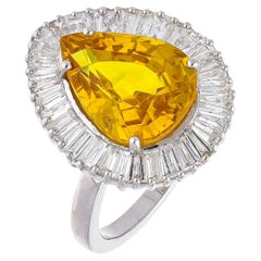 Saphir jaune naturel avec diamant de 1,30 carat et saphir jaune de 6,63 carats en 18 carats   