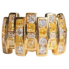 Bague dôme demi-cercle en diamant naturel jaune et blanc 3.50ct total- Eze Jewelry