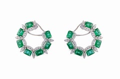 Boucles d'oreilles en or 14 carats, émeraude naturelle de Zambie 13,04 carats et diamant 2,25 carats