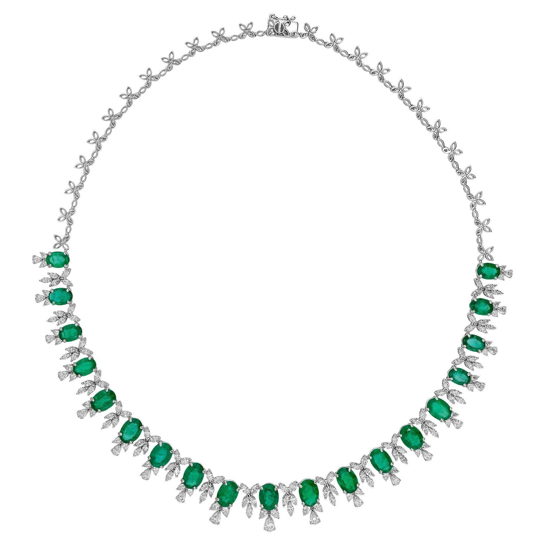 Esmeralda natural de Zambia 17,83 qt Diamante 6,84 qt Collar de boda de oro blanco de 18 quilates