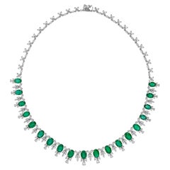 Esmeralda natural de Zambia 17,83 qt Diamante 6,84 qt Collar de boda de oro blanco de 18 quilates