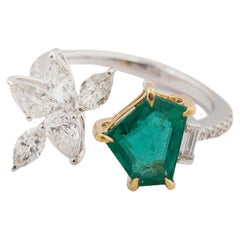Natural Zambian Emerald 1.80cts & diamond 1.26cts Ring in 18k Gold
