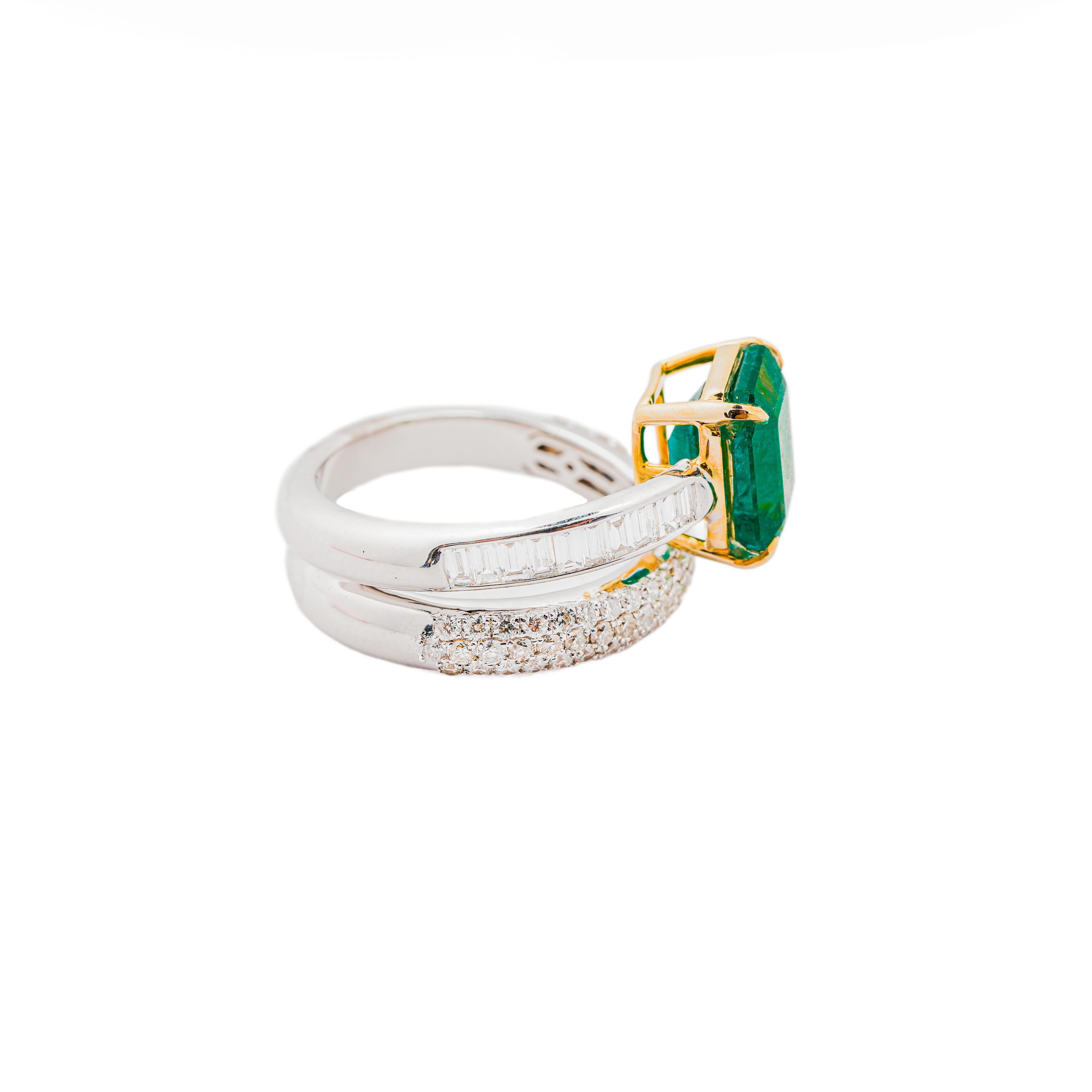 Natürlicher sambischer Smaragd 3,44cts & Diamant 0,93cts Ring in 18k Gold im Angebot 1