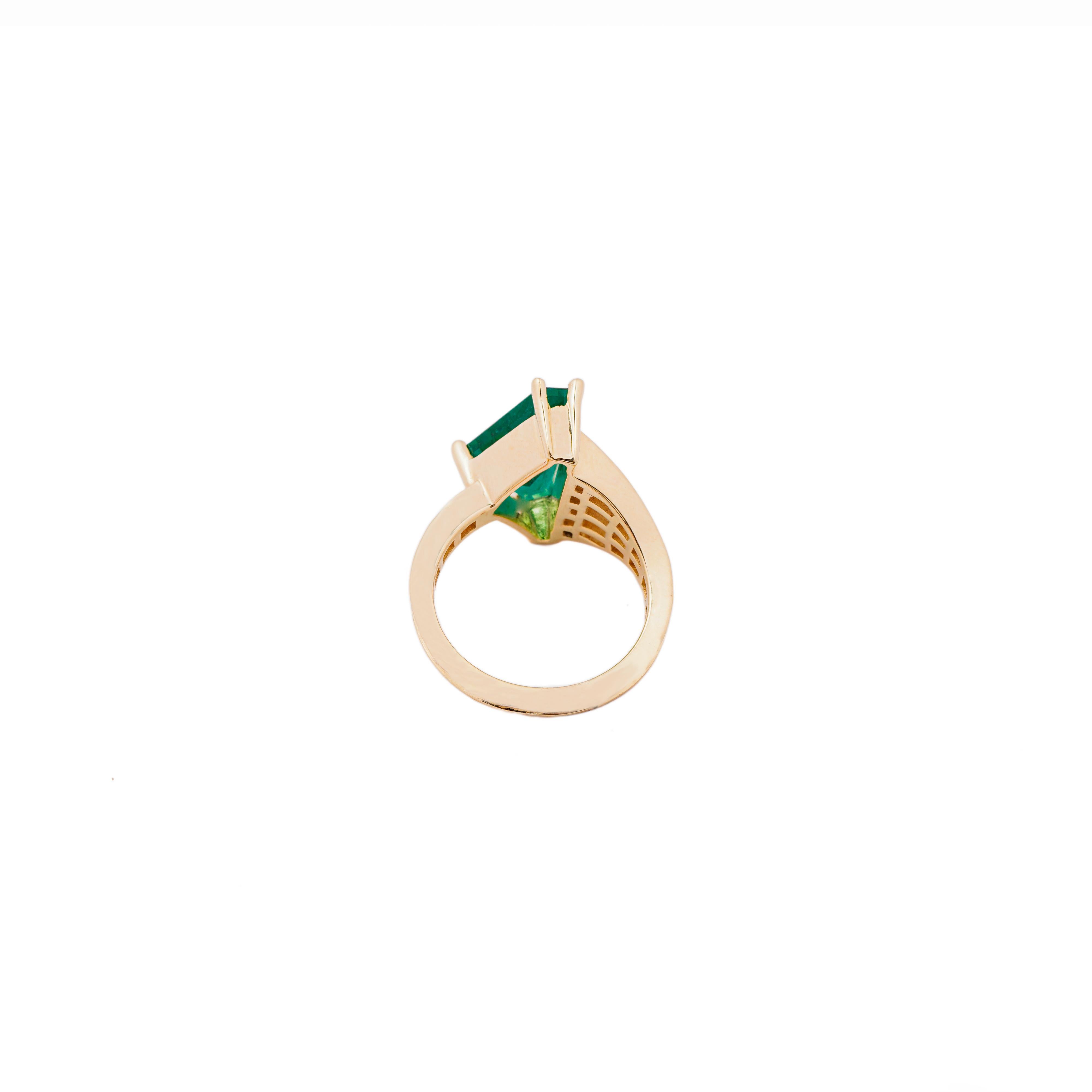 Natürlicher sambischer Smaragd 3,99cts & Diamant 1,25cts Ring in 18k Gold im Zustand „Neu“ im Angebot in New York, NY