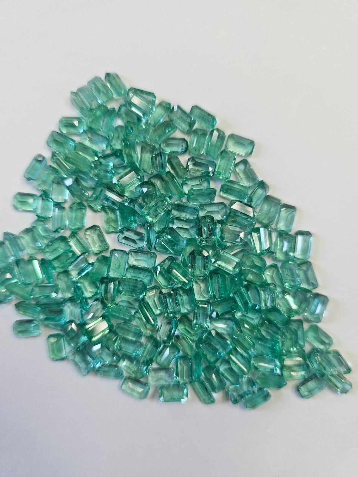 Natural Zambian Emerald 5x3MM Green Emerald 10 Pieces wholesaler Lot Gemstone In New Condition For Sale In New York, NY