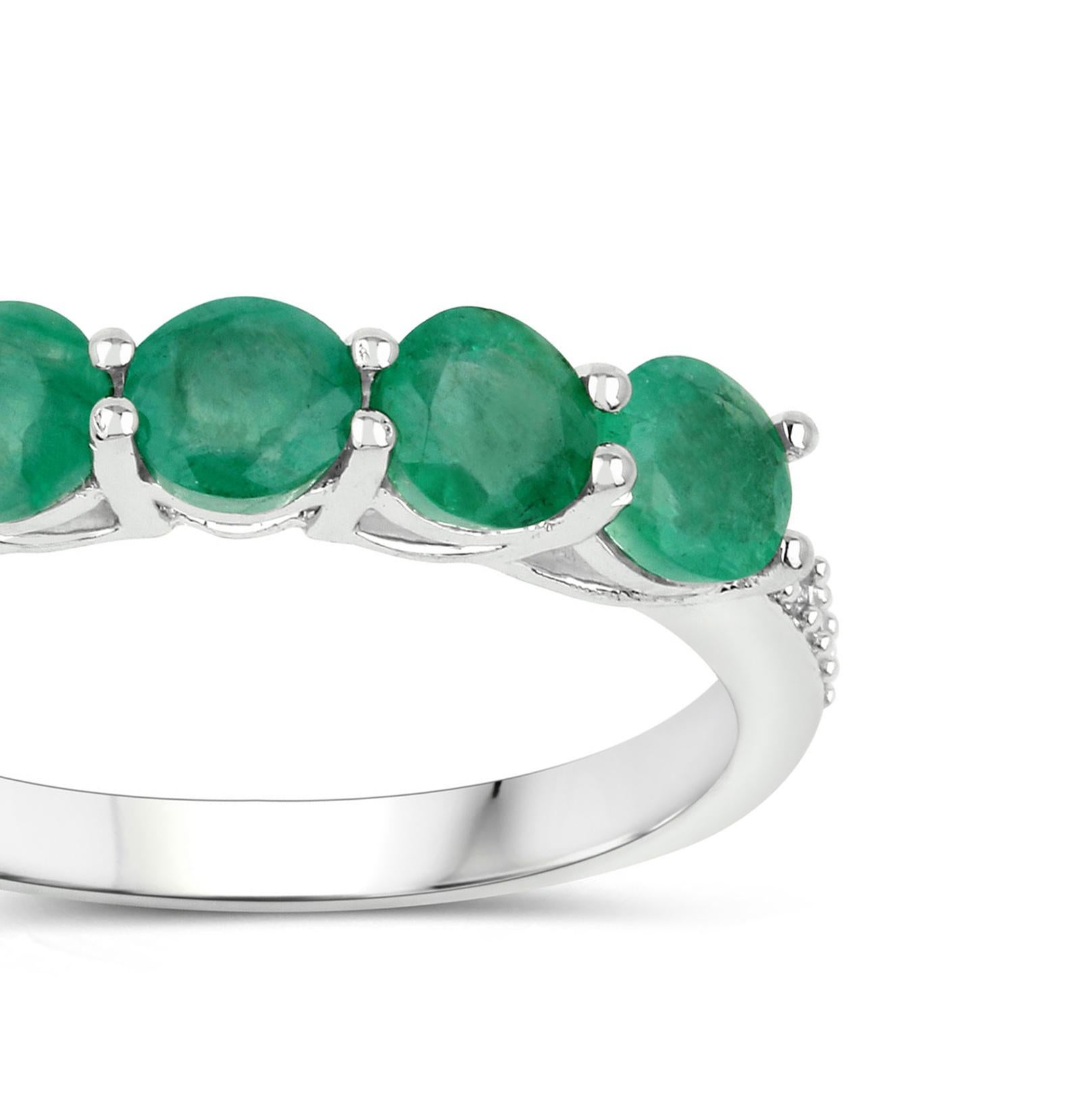 Women's or Men's Natural Zambian Emerald and Diamond Band 1.10 Carats 14k White Gold For Sale