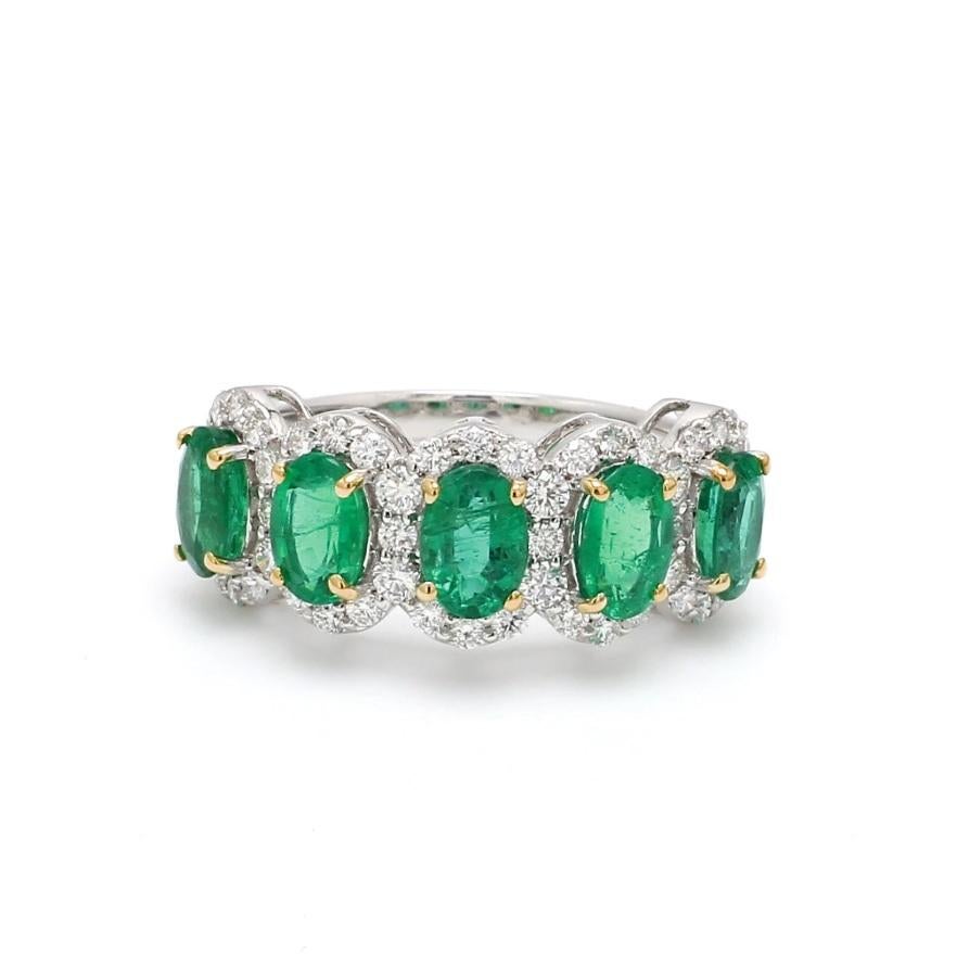 Women's Natural 2.24 cts Zambian emerald & 0.70 cts diamond band gold For Sale