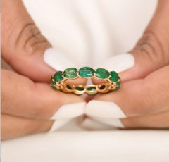 Natural 5.79 cts Zambian emerald band ring in 18k gold
