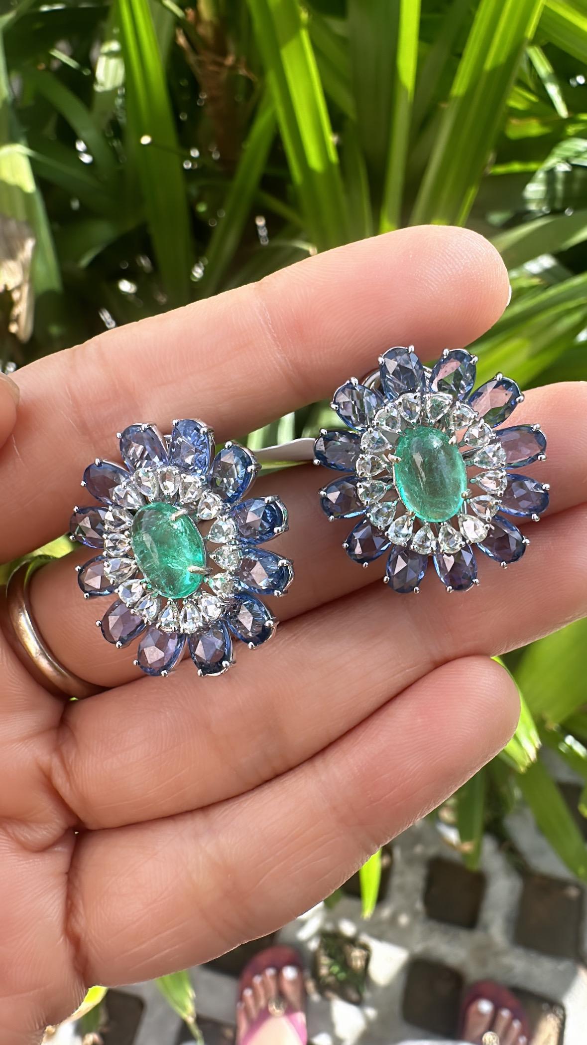Natural Colombian Emerald, Blue Sapphires & Rose Cut Diamonds Stud Earring For Sale 1