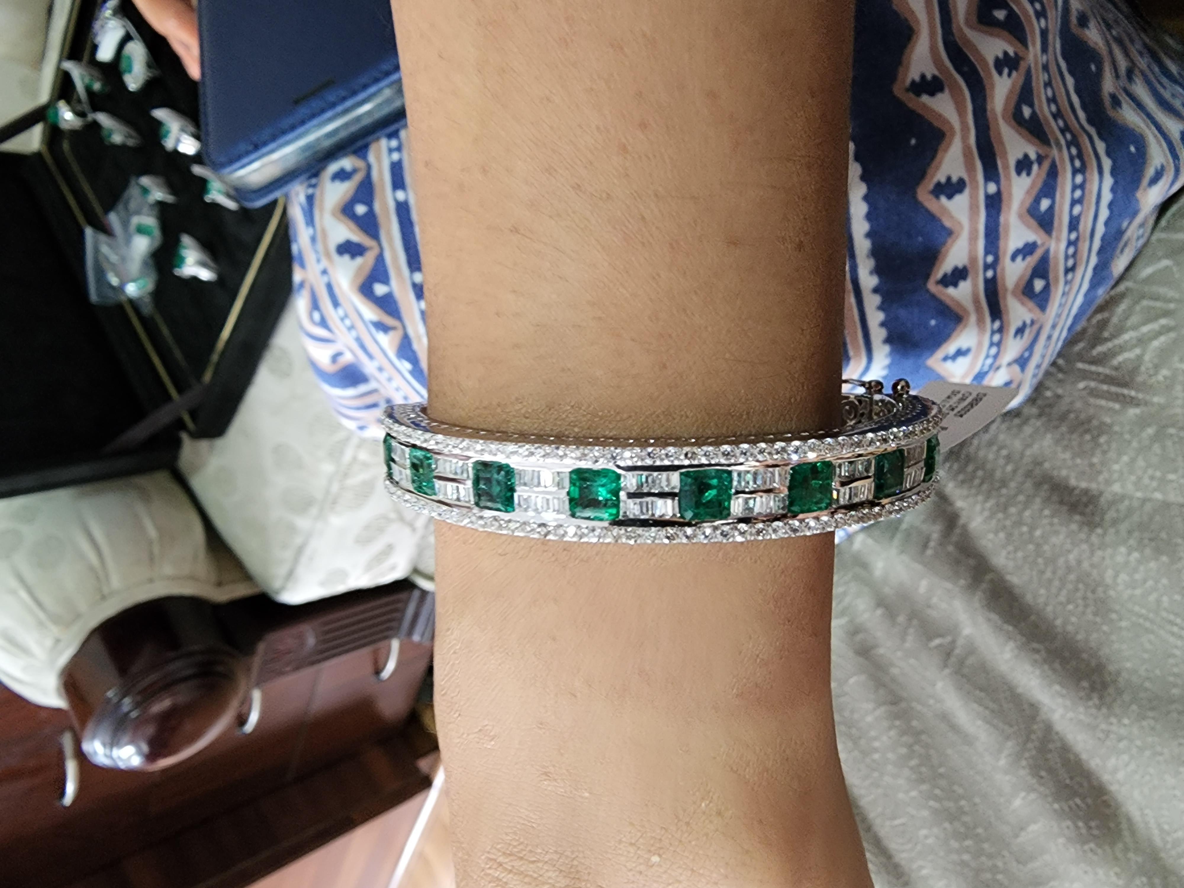 Natural Zambian Emerald Bracelet with 6.18 Carats Emerald and 3.05 Carats For Sale 2