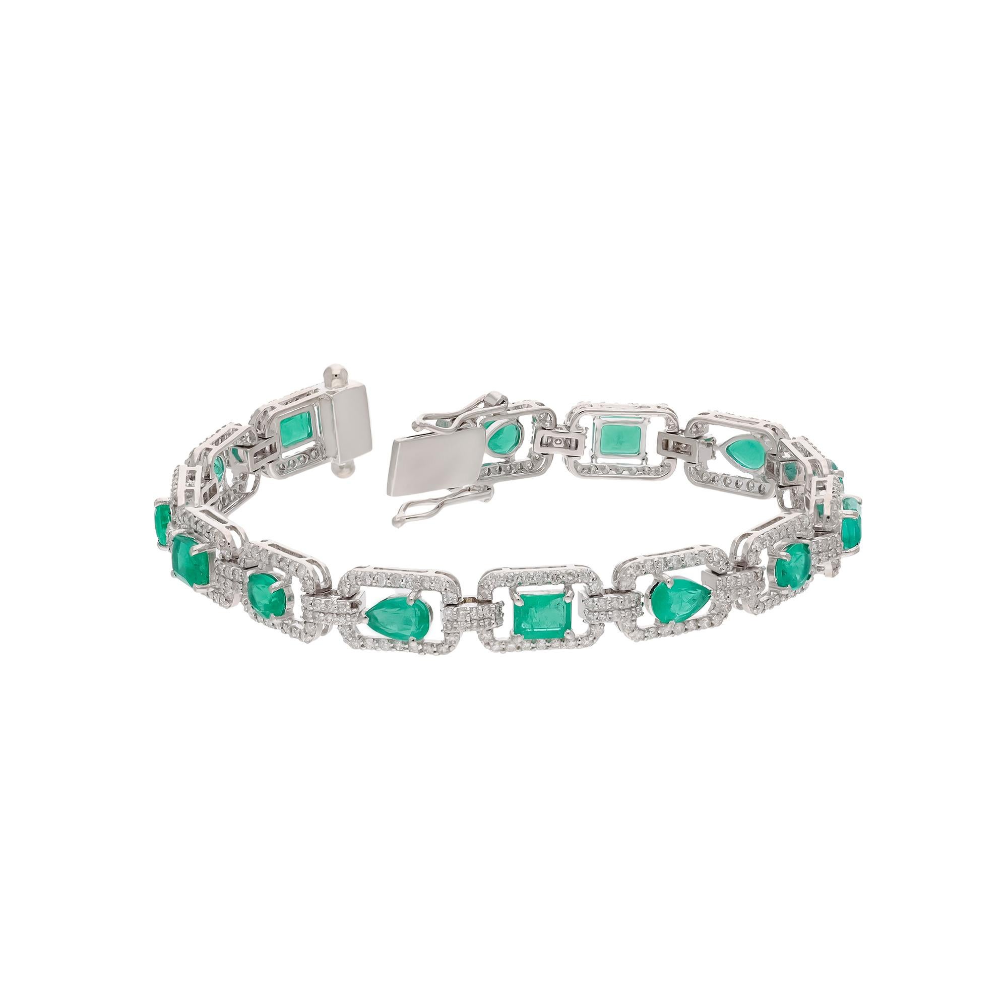Mixed Cut Natural zambian emerald bracelet with diamond 2.75 cts in 18k gold For Sale