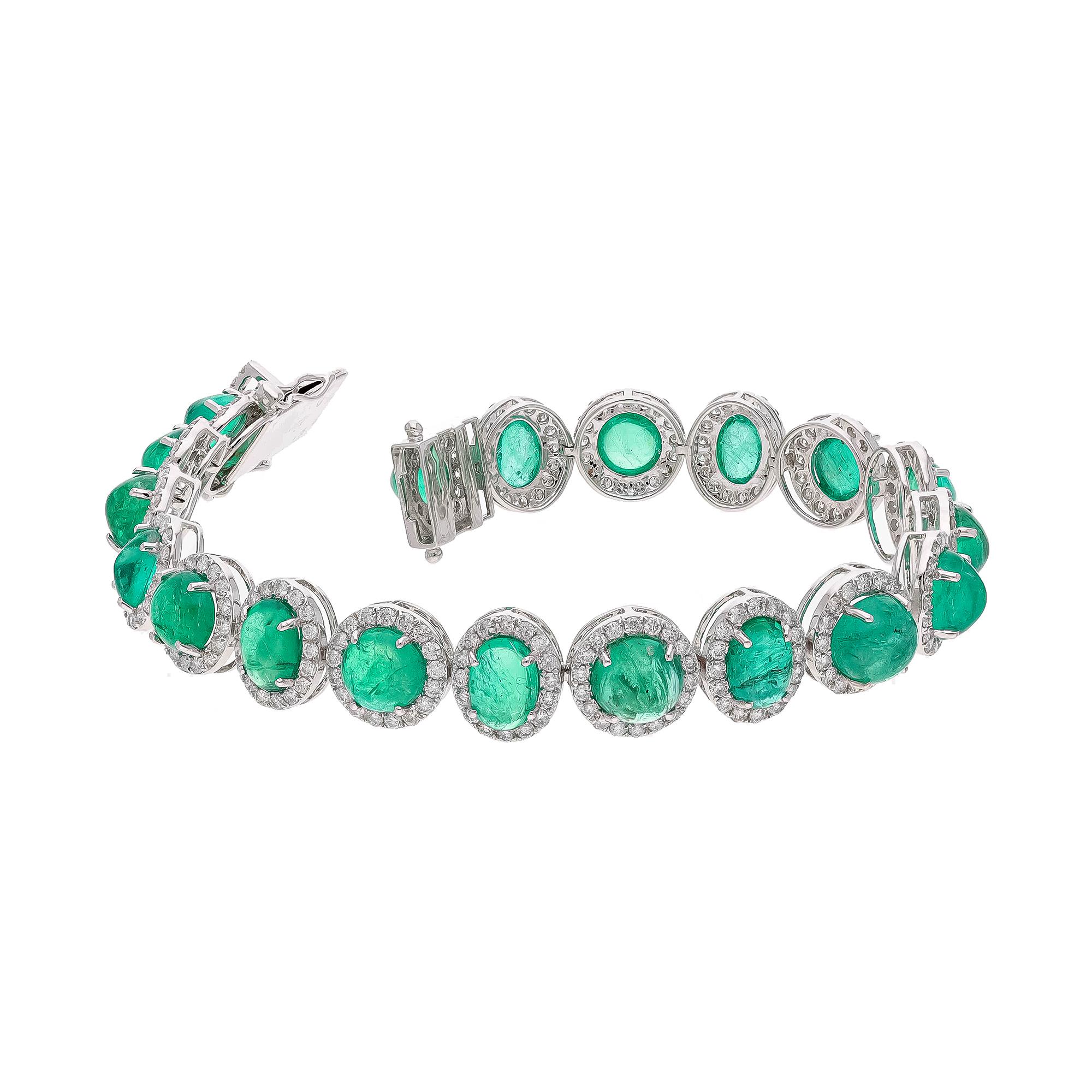 Women's Natural Zambian Emerald caboshan Bracelet with Diamond and 18k Gold For Sale