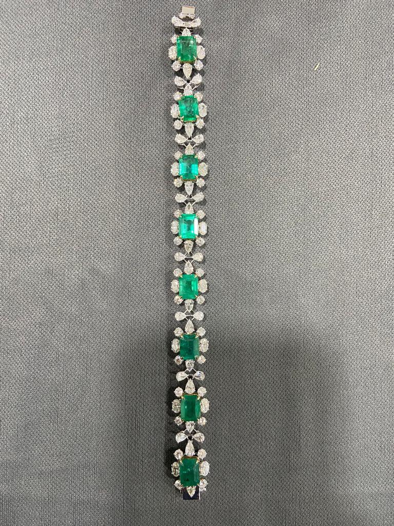 Natural Zambian Emerald Bracelet with Diamond and 18k Gold For Sale 1